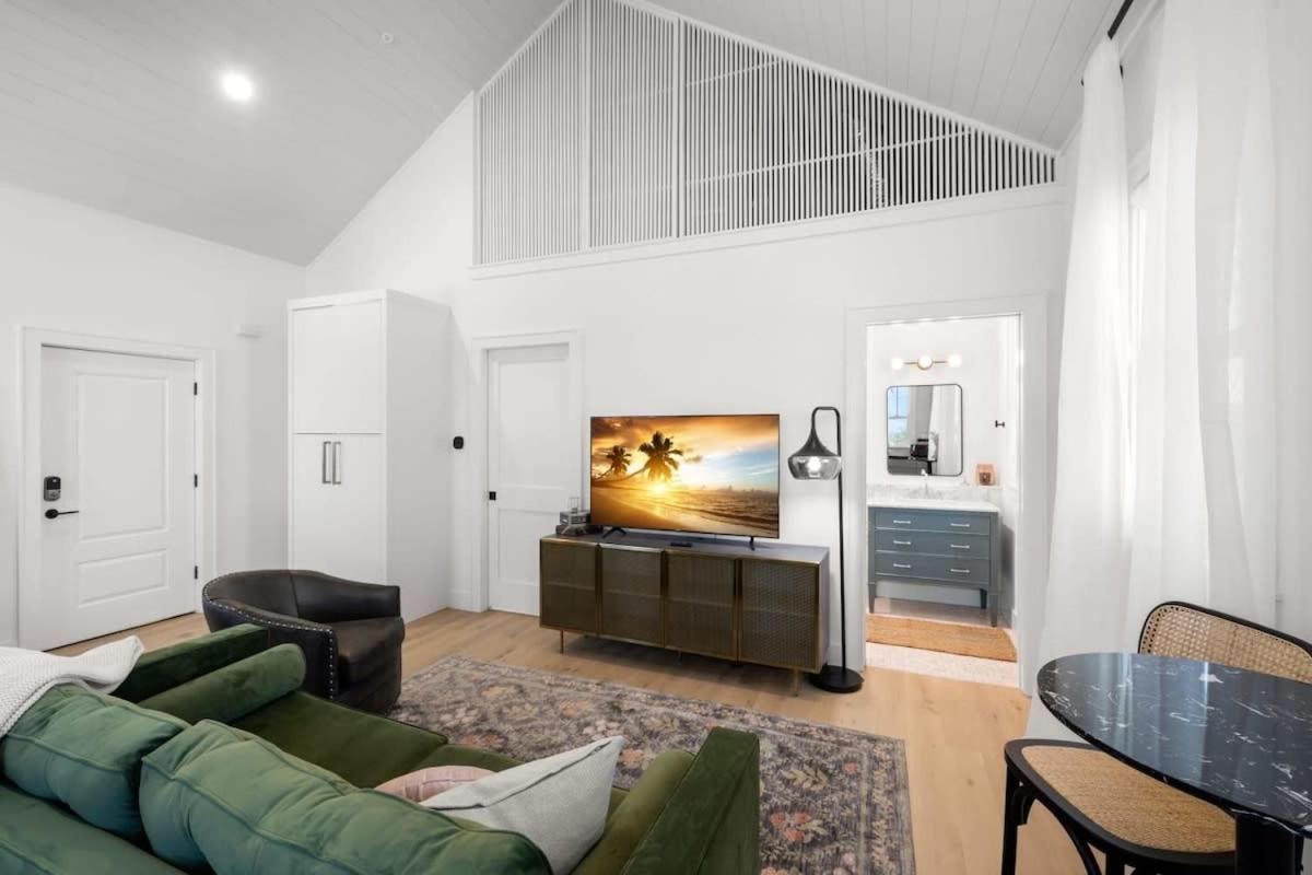 Casa Julieta - Stunning Ybor Apartment